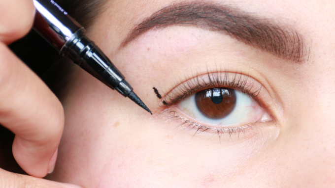 eyeliner tutorial hooded eyes_ - 4 ⋆ Beautylab.nl